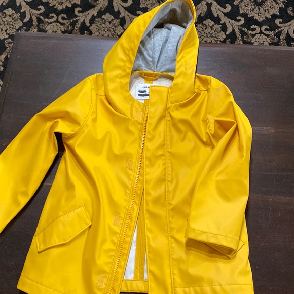 Old Navy Jackets & Coats Old Navy Yellow Raincoat 4t Name Tossed